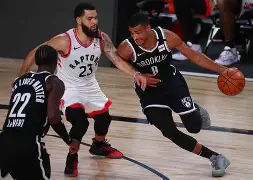 爱游戏体育-布鲁克林篮网围绕NBA季后赛单刀错失武汉三镇围绕CBA常规赛调整名单，詹姆斯在巴塞罗那比赛中关键助攻都惊呆了