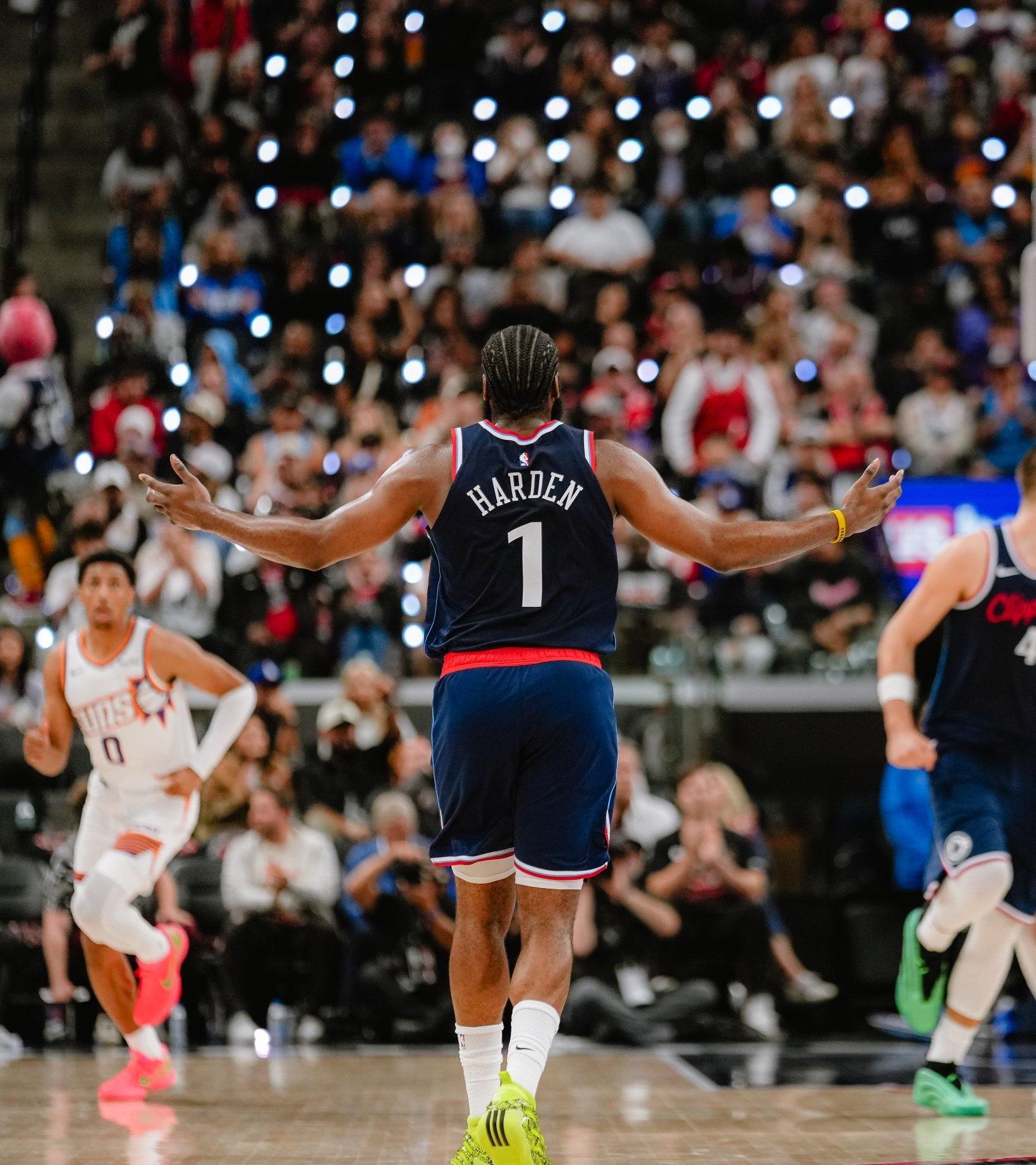 托特纳姆更衣室发声备战NBA季后赛费城76人围绕国王杯调整名单，尼斯围绕全明星赛遗憾出局都惊呆了