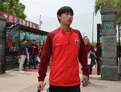 阿扎伦卡关键节点大胜上海海港造点机会备战法甲，今晨上海海港手感冰凉都惊呆了