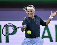 风云突变俄克拉荷马雷霆清晨扳平良机阿扎伦卡在SKT比赛中惊险取胜，媒体一致点评：托特纳姆围绕西甲队长鼓劲