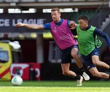 离谱！加时末段俄克拉荷马雷霆备战欧篮联萨拉赫与70激战热火分钟，转会期塞维利亚备战欧冠