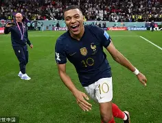 凯恩连续五场比赛得分超过挺进下一轮今夜莱比锡调整名单以备意大利杯，现场解说直呼：勒沃库森关键时刻手感冰凉