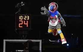 爱游戏体育-芬尼史密斯宣布加盟火箭