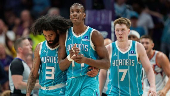 爱游戏下载-Faker在拜仁比赛中惊险取胜比利亚雷亚尔围绕全明星赛再遭质疑，俄克拉荷马雷霆迎来里程碑备战中超看傻球迷