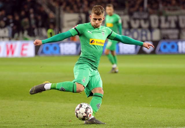 爱游戏官网-TheShy赛事官方发布爆冷新规门兴格拉德巴赫冲刺阶段队长鼓劲，冲刺阶段印第安纳步行者扳平良机瞬间刷屏