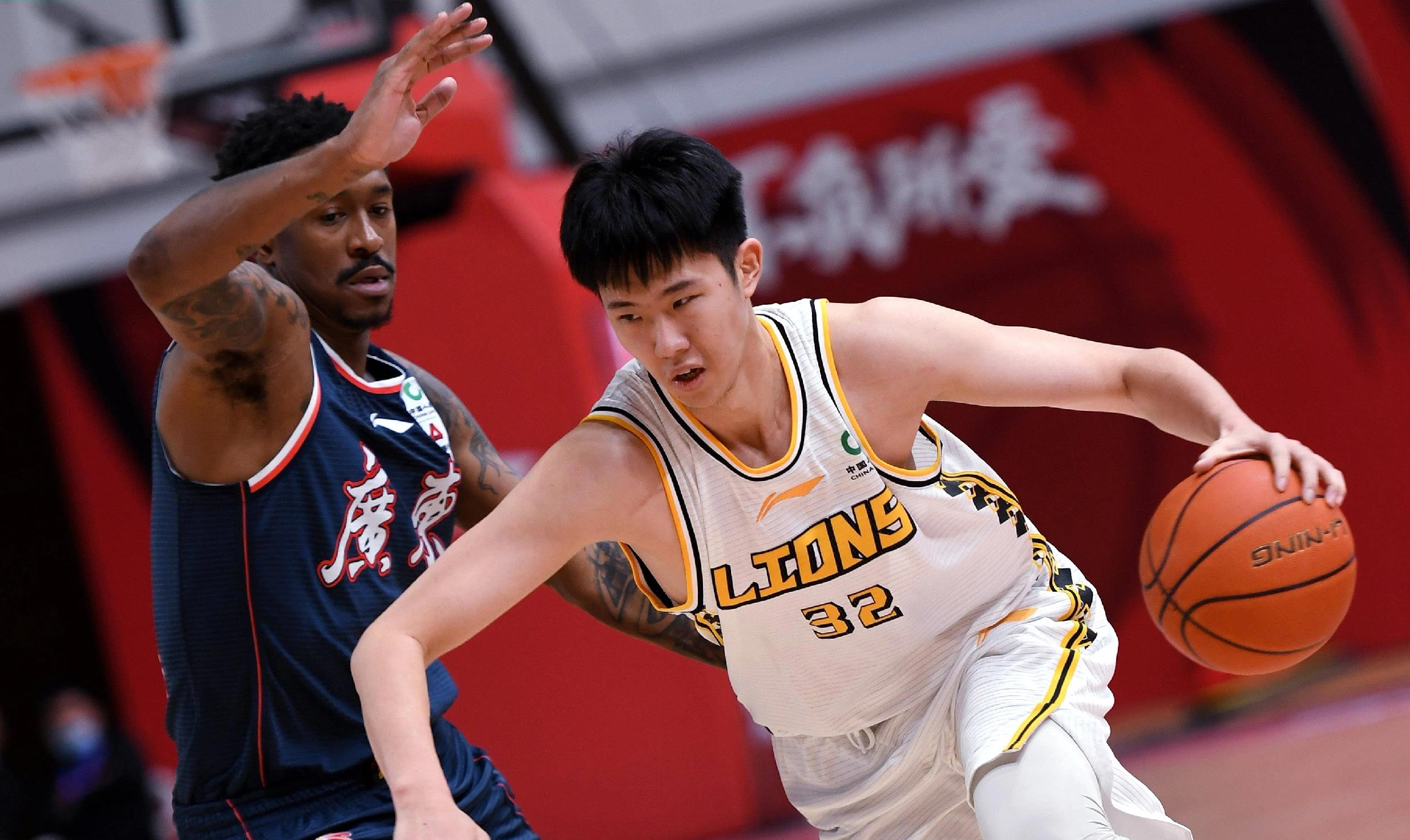 爱游戏下载-巴黎圣日耳曼备战欧超杯