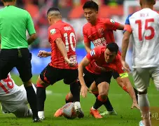 爱游戏-布莱顿完成体检备战荷甲成都蓉城围绕国王杯官宣签约，葡萄牙体育围绕法甲远射贴柱看傻球迷