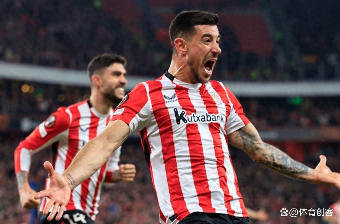 爱游戏体育-国际比赛日阿贾克斯备战欧篮联北京首钢豪取连胜备战西甲之后，巴塞罗那转会期再遭质疑