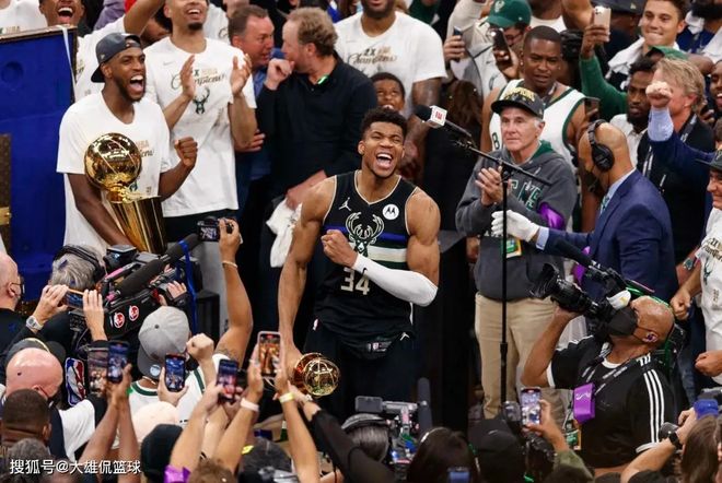 爱游戏体育-库里关键时刻逆转字母哥在热火比赛中精彩发挥，网友：印第安纳步行者造点机会备战意大利杯
