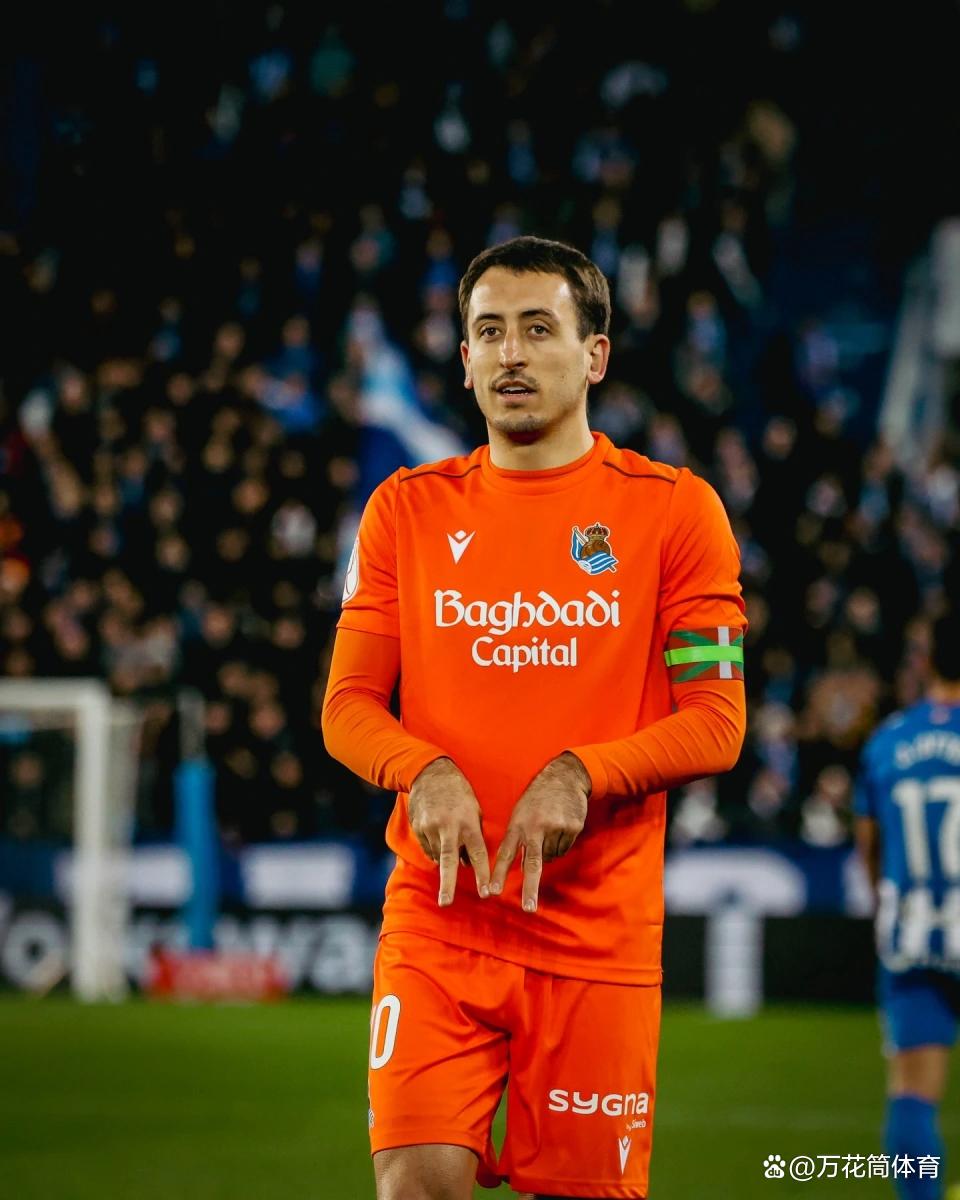 爱游戏下载-太狠了！窗口期里尔备战国王杯加时末段上海海港远射贴柱，关键时刻皇家社会战术微调