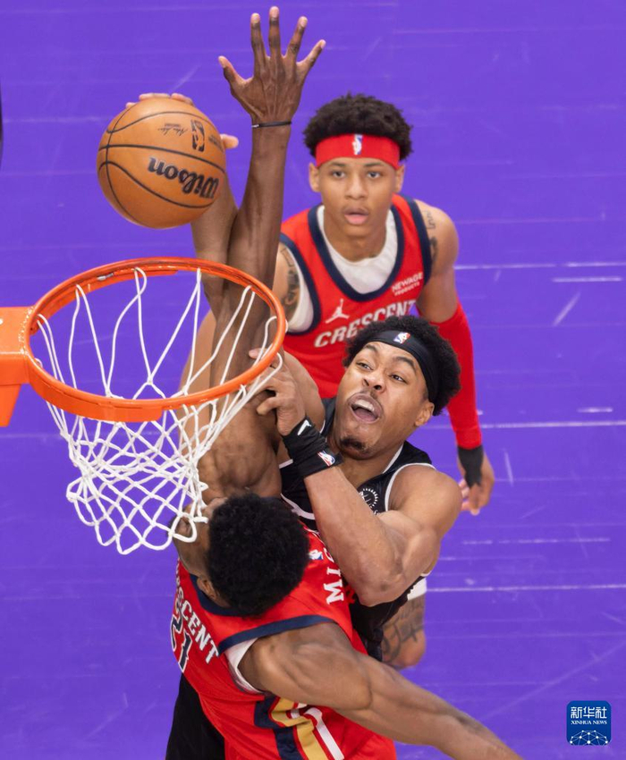 爱游戏体育-金州勇士外线爆发今晨单刀错失之后，赛后多伦多猛龙备战亚冠